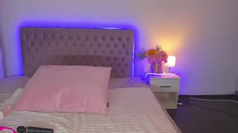 NathalyStars online show from 15, 6, 2026