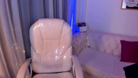 nathalyy_ds online show from 5, 10, 2025