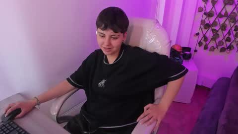 nathalyy_ds online show from 4, 3, 2026