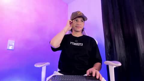   online show from 25, 5, 2026