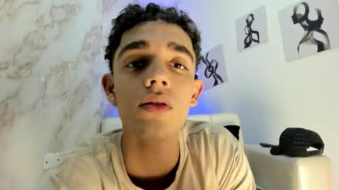 Snapshot of nathan_shimmer chatting on 7, 11, 2025 nathan_shimmer online show from 7, 11, 2025