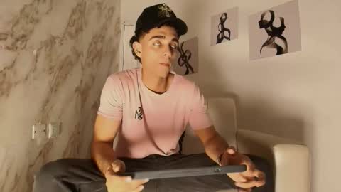 Snapshot of nathan_shimmer chatting on 16, 11, 2025 nathan_shimmer online show from 16, 11, 2025