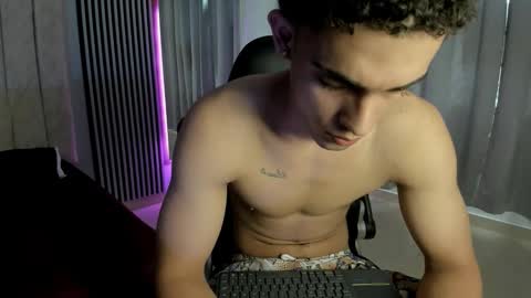 Snapshot of nathan_shimmer chatting on 3, 12, 2025 nathan_shimmer online show from 3, 12, 2025