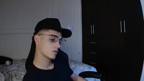 Snapshot of nathan_shimmer chatting on 15, 12, 2025 nathan_shimmer online show from 15, 12, 2025