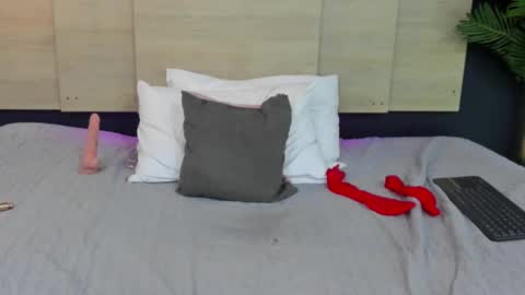 nathy_ross online show from 27, 2, 2025