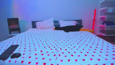 Tisha online show from 21, 11, 2025