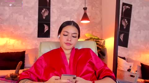 Snapshot of natt_collins chatting on 28, 10, 2025 Natalia online show from 28, 10, 2025