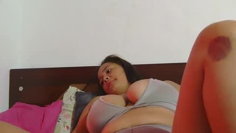 Snapshot of natty_01 chatting on 1, 5, 2026 natalia online show from 1, 5, 2026