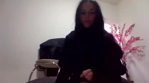 Snapshot of natty_chloe chatting on 21, 4, 2026 Chloe online show from 21, 4, 2026