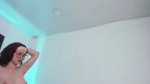 Snapshot of natty_redvelvet chatting on 14, 11, 2025 natty_redvelvet online show from 14, 11, 2025