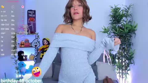 Snapshot of natty_romanof_1 chatting on 16, 10, 2025 natty online show from 16, 10, 2025
