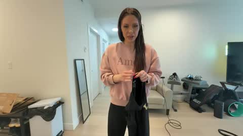 Snapshot of nattywithoutdaddy chatting on 21, 4, 2026 NATTY FIERROS online show from 21, 4, 2026