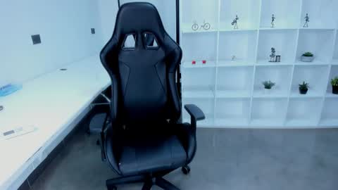 Snapshot of natural_bigboobs chatting on 14, 2, 2026 Jazmin Bigboobs online show from 14, 2, 2026