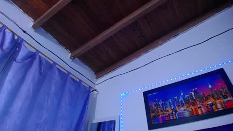  Annie  online show from 25, 1, 2025