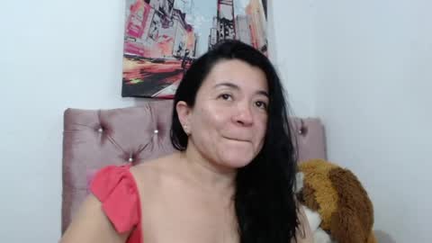 Snapshot of naturally_mature chatting on 14, 5, 2026 Sammy online show from 14, 5, 2026