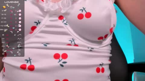 Snapshot of naturelly chatting on 26, 2, 2025 Melisa  FOLLOW ME  online show from 26, 2, 2025