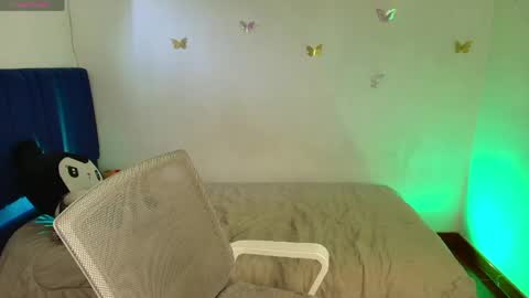 Snapshot of naty_lux19 chatting on 13, 4, 2026 Fernanda online show from 13, 4, 2026