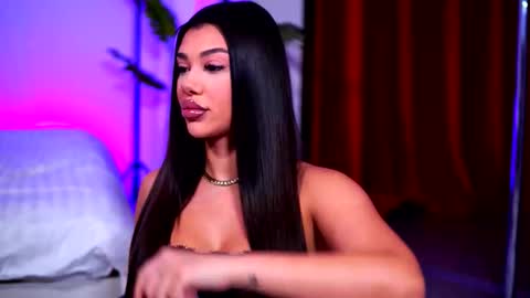 Snapshot of natydesiree chatting on 2, 11, 2025 Naty online show from 2, 11, 2025