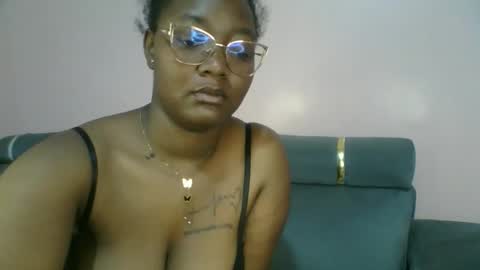 naughti_garlie online show from 29, 3, 2026