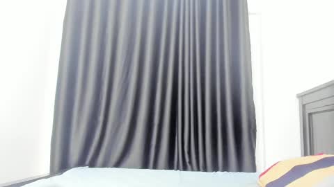Snapshot of naughty_dreamss chatting on 21, 4, 2026 naughty_dreamss online show from 21, 4, 2026