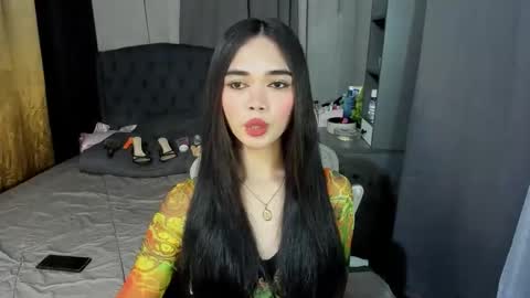 Snapshot of naughty_emmats chatting on 25, 4, 2026 emma online show from 25, 4, 2026