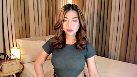 naughty_hunk_yuki online show from 14, 1, 2026