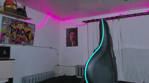 Snapshot of naughty_nik43 chatting on 10, 1, 2025 Nik online show from 10, 1, 2025