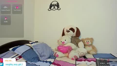 Snapshot of naughty_sexy_girl_1 chatting on 1, 3, 2025 Lau    online show from 1, 3, 2025