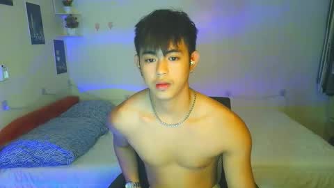 Snapshot of naughtyboylouie chatting on 20, 9, 2025 Loue online show from 20, 9, 2025