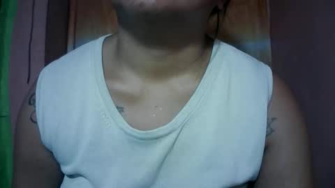 Snapshot of naughtymom_33 chatting on 21, 11, 2025 naughtymom_33 online show from 21, 11, 2025