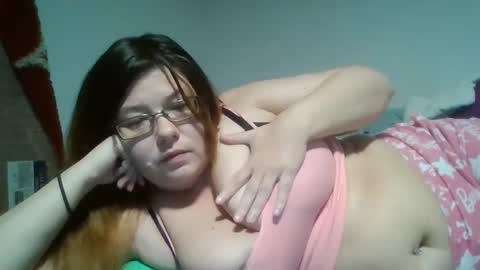 Snapshot of naughtynatalie1988x chatting on 22, 9, 2025 Natalie online show from 22, 9, 2025