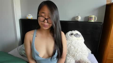 Gigi Chu  online show from 5, 10, 2025
