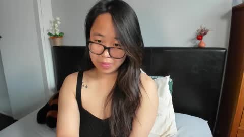 Snapshot of naughtynerdygirl chatting on 12, 3, 2026 Gigi Chu online show from 12, 3, 2026