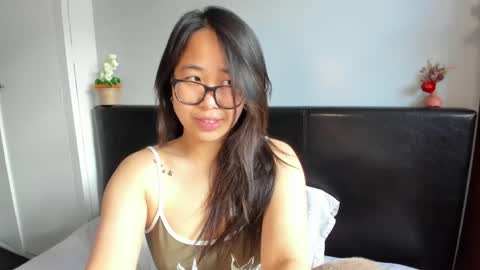 Snapshot of naughtynerdygirl chatting on 5, 4, 2026 Gigi Chu online show from 5, 4, 2026