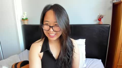 Snapshot of naughtynerdygirl chatting on 7, 4, 2026 Gigi Chu online show from 7, 4, 2026