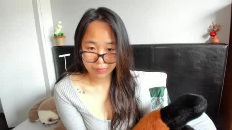 Snapshot of naughtynerdygirl chatting on 26, 4, 2026 Gigi Chu online show from 26, 4, 2026
