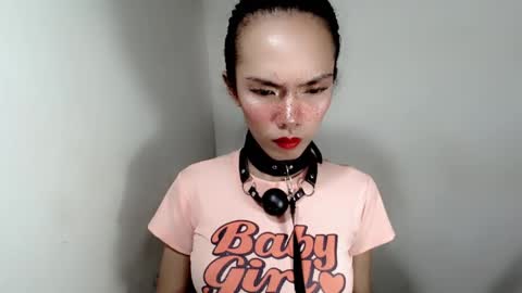 naughtypetiteangel online show from 20, 11, 2025