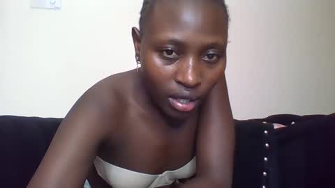 Snapshot of naughtyqueen12 chatting on 16, 2, 2025 naughtyqueen12 online show from 16, 2, 2025