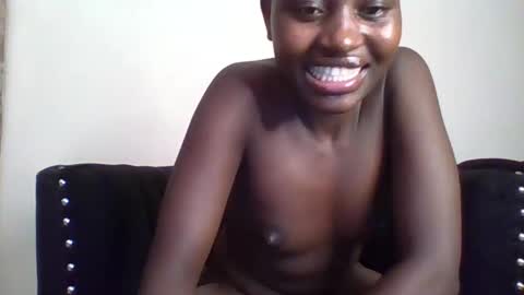 Snapshot of naughtyqueen12 chatting on 21, 2, 2025 naughtyqueen12 online show from 21, 2, 2025