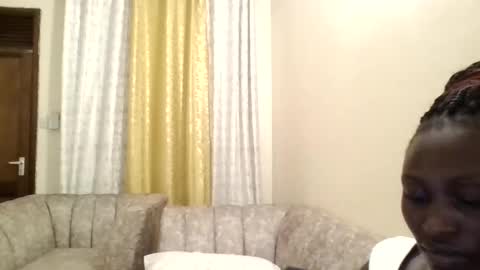 Snapshot of naughtyqueen12 chatting on 9, 3, 2025 naughtyqueen12 online show from 9, 3, 2025