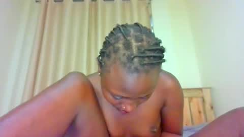 Snapshot of naughtyqueen12 chatting on 14, 9, 2025 naughtyqueen12 online show from 14, 9, 2025