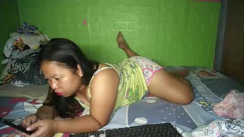 Snapshot of naughtyvina4u chatting on 4, 3, 2025 VI NA online show from 4, 3, 2025