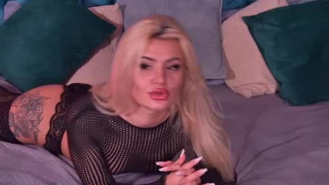 Snapshot of naya_bliss chatting on 1, 4, 2026 NayaBliss online show from 1, 4, 2026