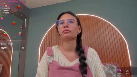 Naye  online show from 30, 11, 2025