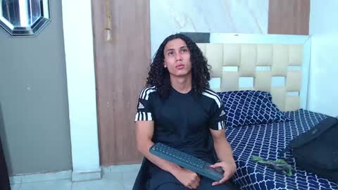 Snapshot of nazper_2 chatting on 17, 4, 2026 NAZPER online show from 17, 4, 2026