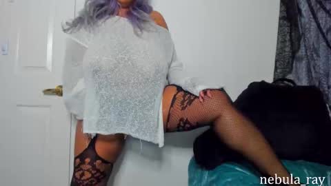 Snapshot of nebula_ray chatting on 25, 11, 2025 Nebula Ray online show from 25, 11, 2025