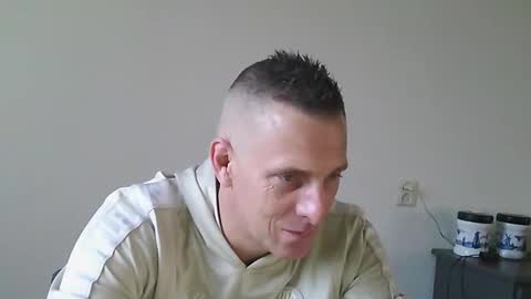 nederland77 online show from 23, 12, 2024