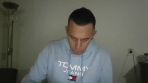 nederland77 online show from 31, 12, 2024