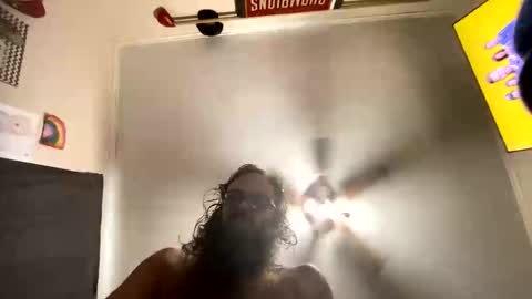 Snapshot of needu802318 chatting on 27, 5, 2026 Easy E online show from 27, 5, 2026