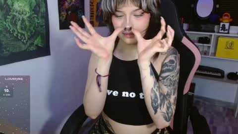 Snapshot of neena_nyx chatting on 25, 4, 2026 Neena Nyx online show from 25, 4, 2026